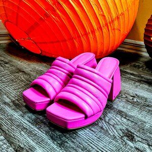 Hot Pink Retro Square Heel and Toe sandal. Quirky Bubble Shoe Size 9